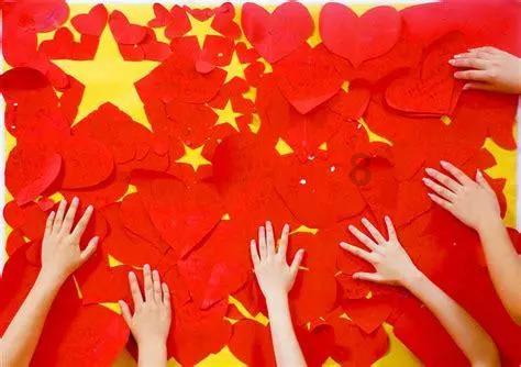 中国华融在港交所公告称 经初步测算 2023年度归属于公司股东的净利润预计在人民币10亿元至人民币20亿元...