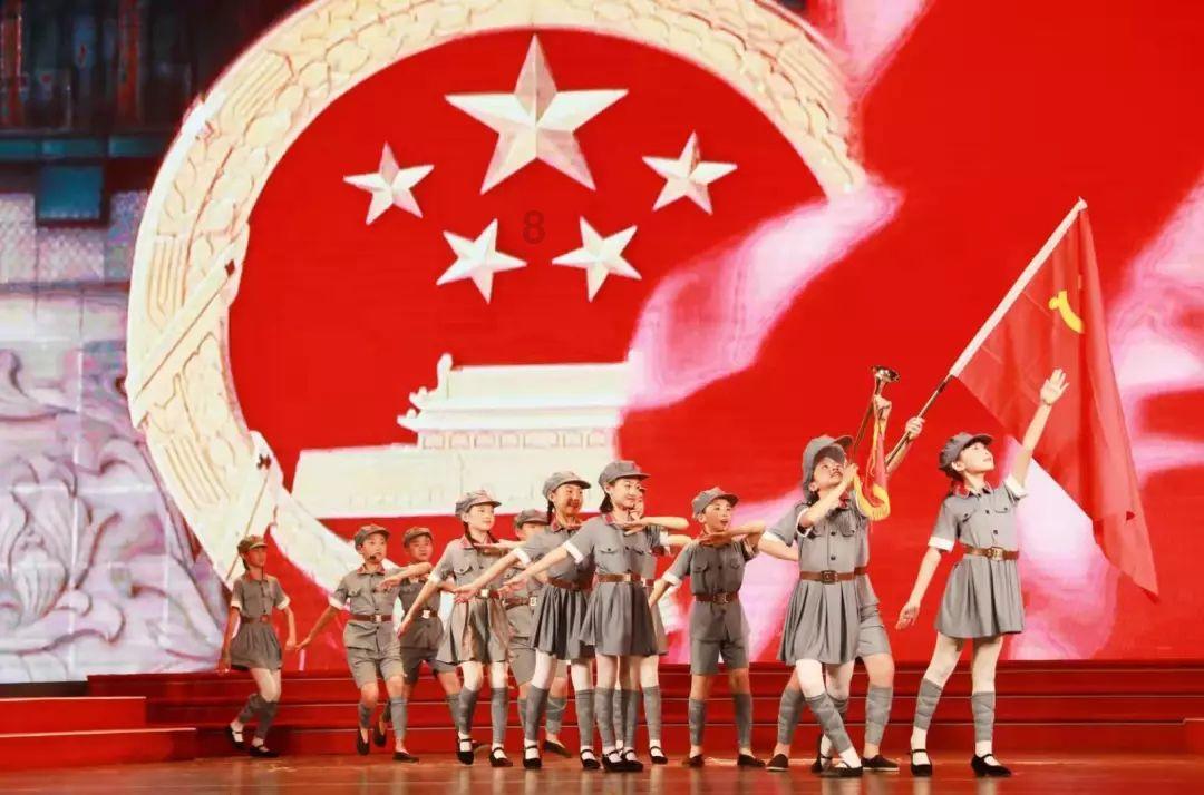 手机玩游戏怎么投影到电视上？游戏画面
