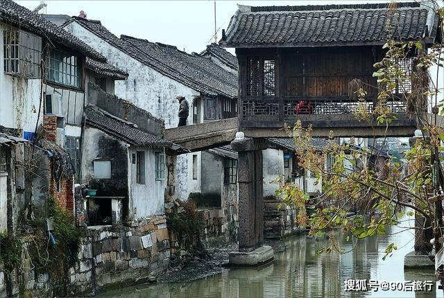 根据公共与组织之间是否具有隶属关系可分为？游戏画面