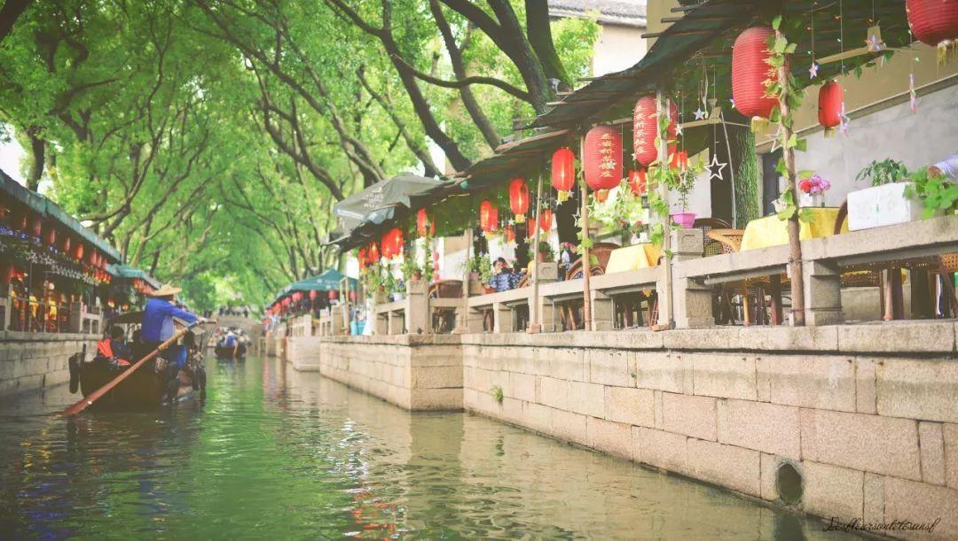 迎驾“国宾盛宴”走进肥西；红花郎牵手2024央视春晚；茅台与瑞幸咖啡将再次合作